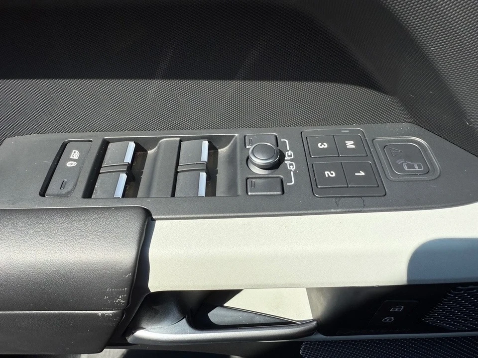 2022 Land Rover Defender L663 - Image 12 of 21