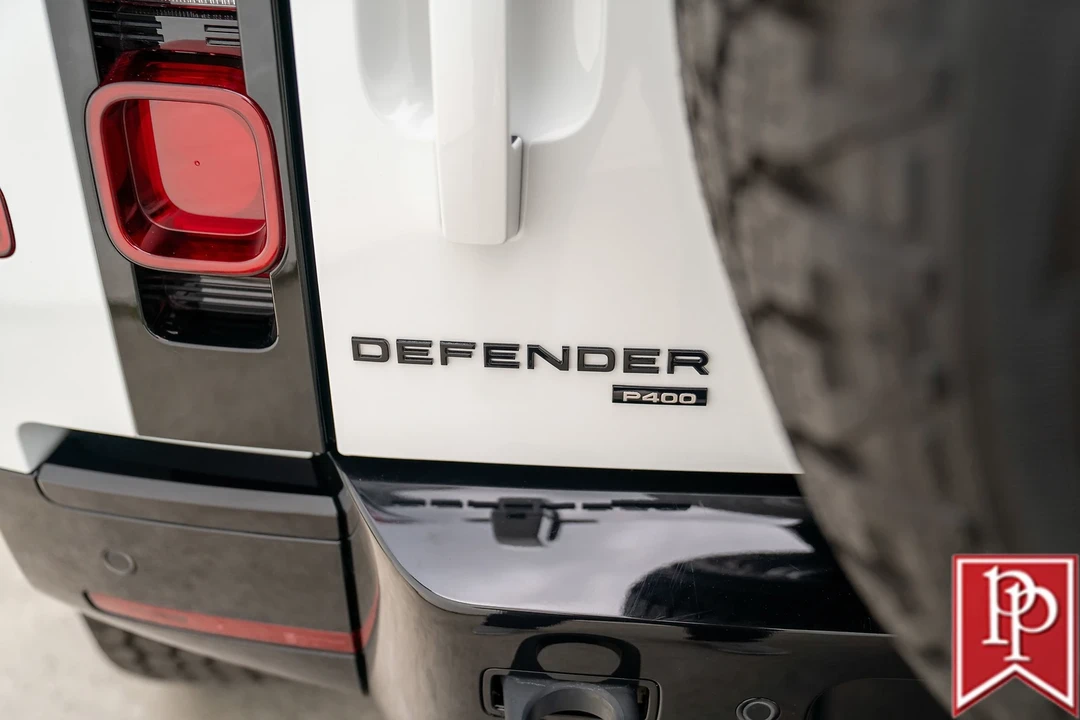 2022 Land Rover Defender L663 - Image 7 of 21