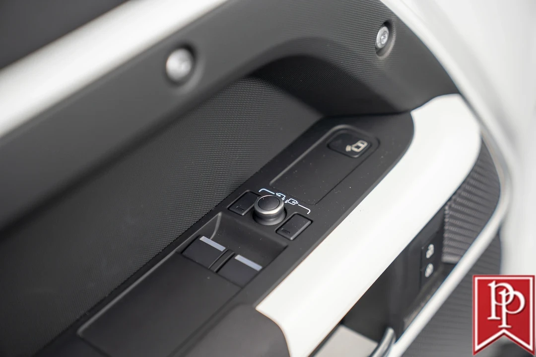 2022 Land Rover Defender L663 - Image 13 of 21