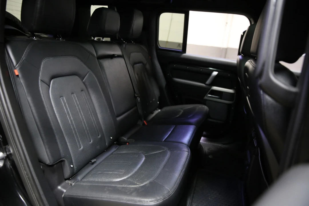 2022 Land Rover Defender L663 - Image 11 of 31