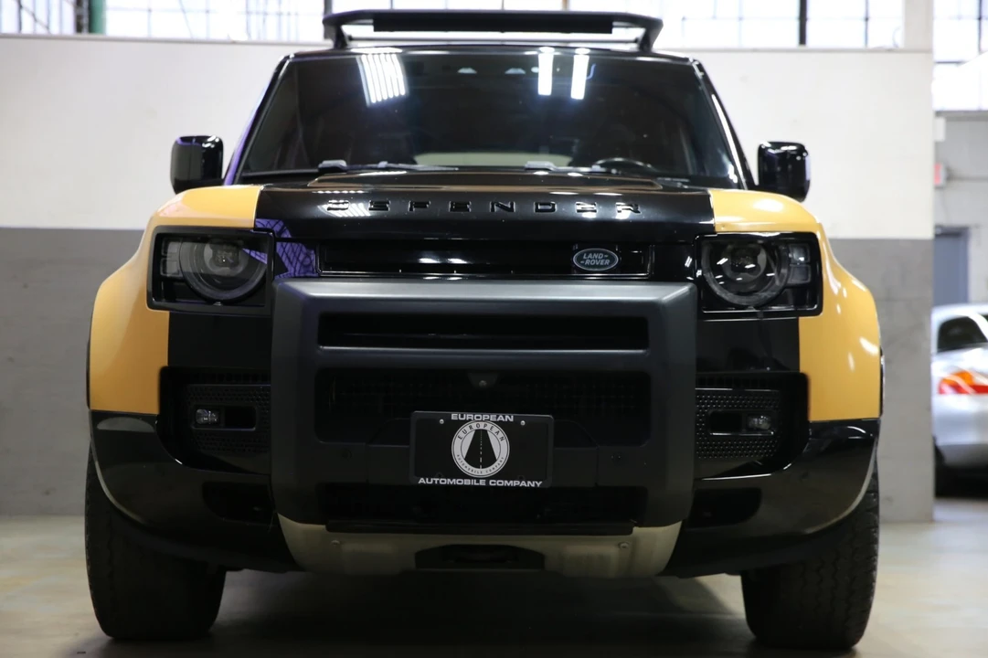 2022 Land Rover Defender L663 - Image 16 of 31