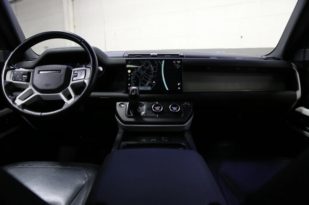 2022 Land Rover Defender L663 - Image 9 of 31