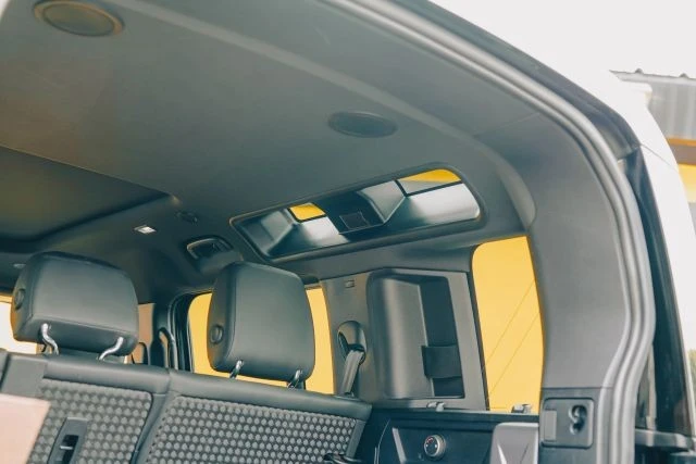 2022 Land Rover Defender L663 - Image 17 of 31