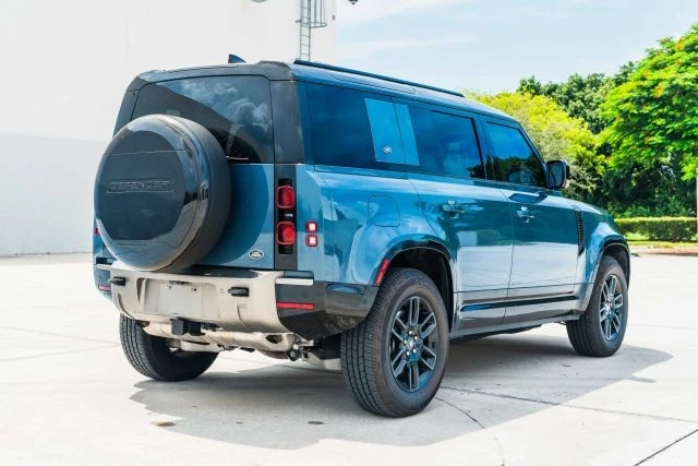 2022 Land Rover Defender L663 - Image 11 of 12