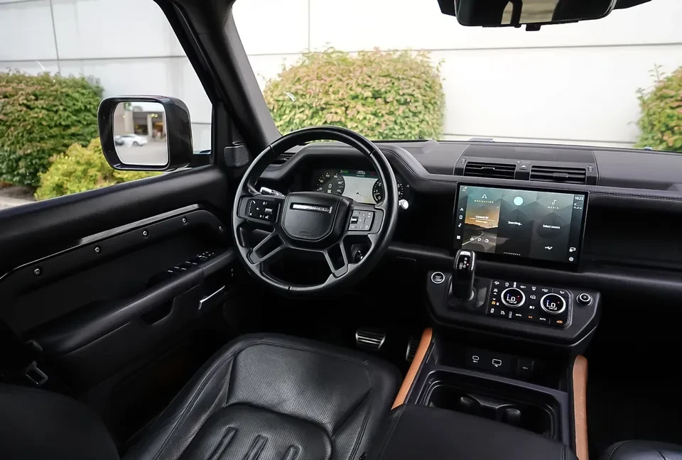 2022 Land Rover Defender L663 - Image 9 of 12