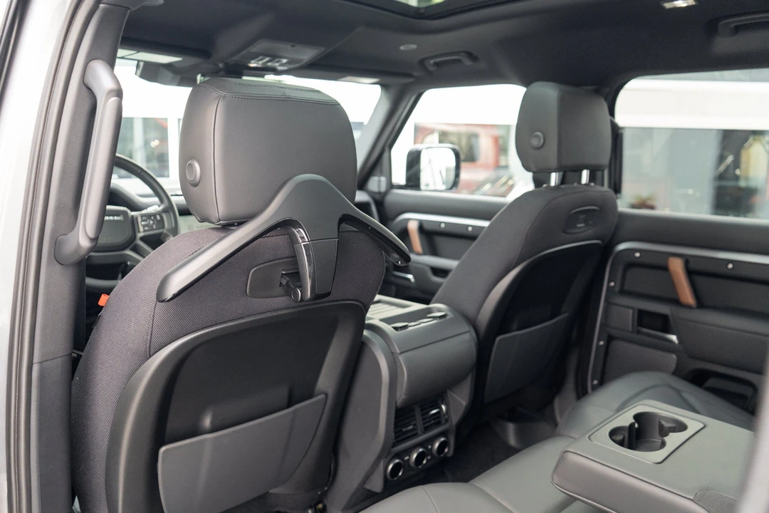 2022 Land Rover Defender L663 - Image 21 of 31