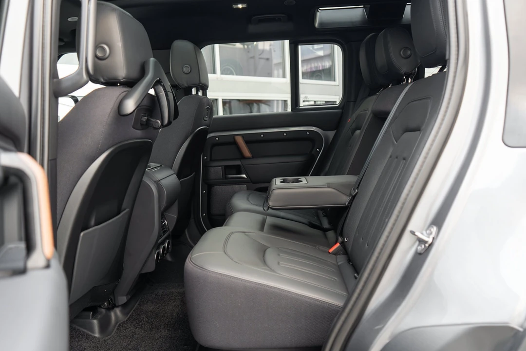 2022 Land Rover Defender L663 - Image 23 of 31