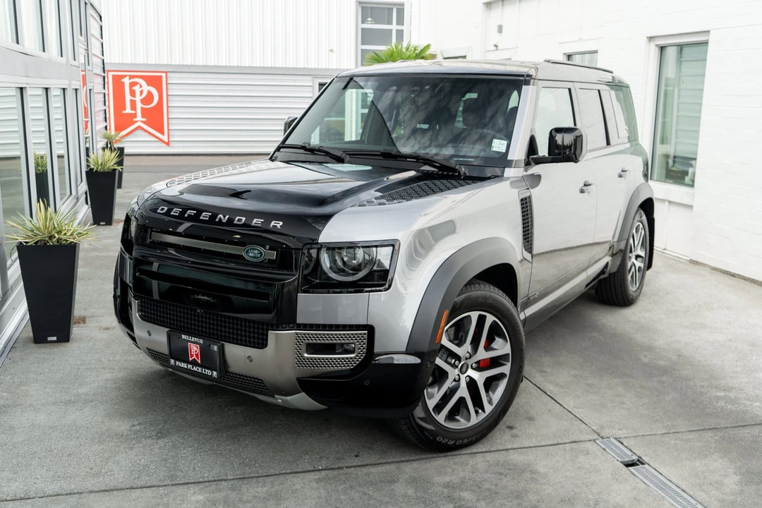 2022 Land Rover Defender L663 - Image 2 of 31