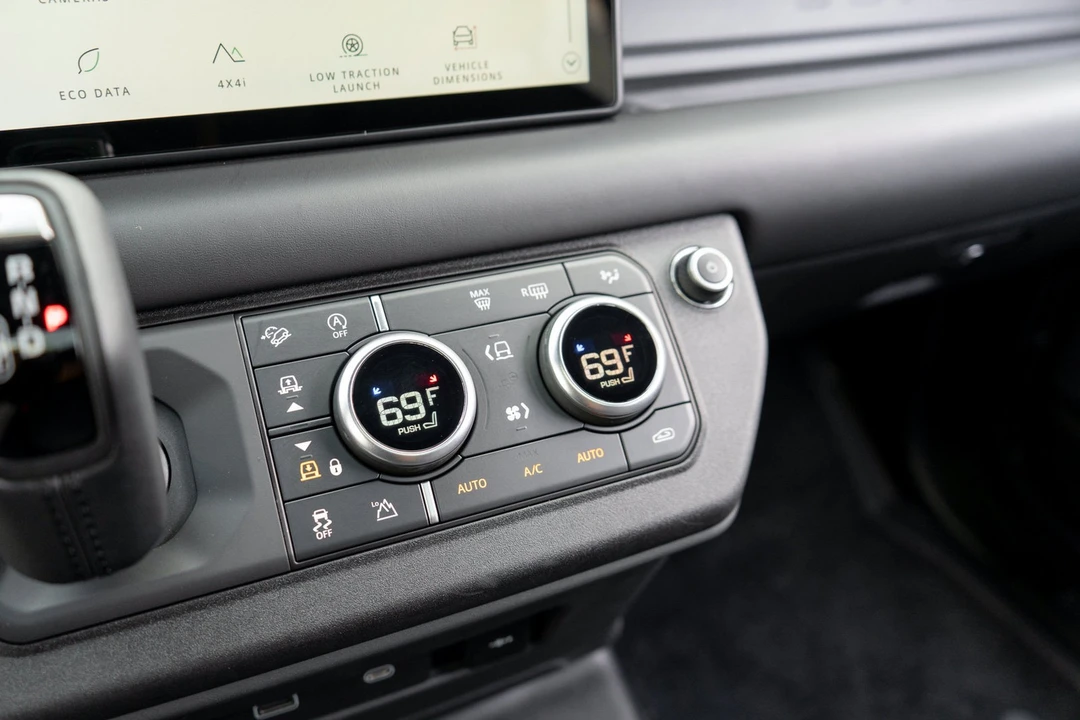 2022 Land Rover Defender L663 - Image 19 of 31