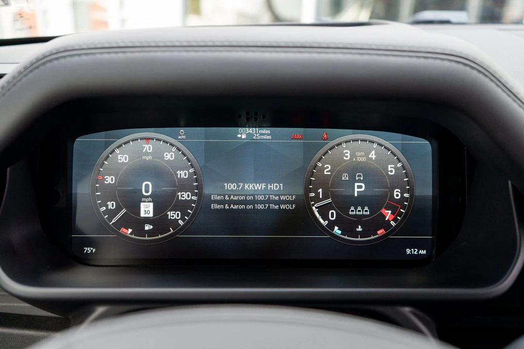 2022 Land Rover Defender L663 - Image 13 of 31