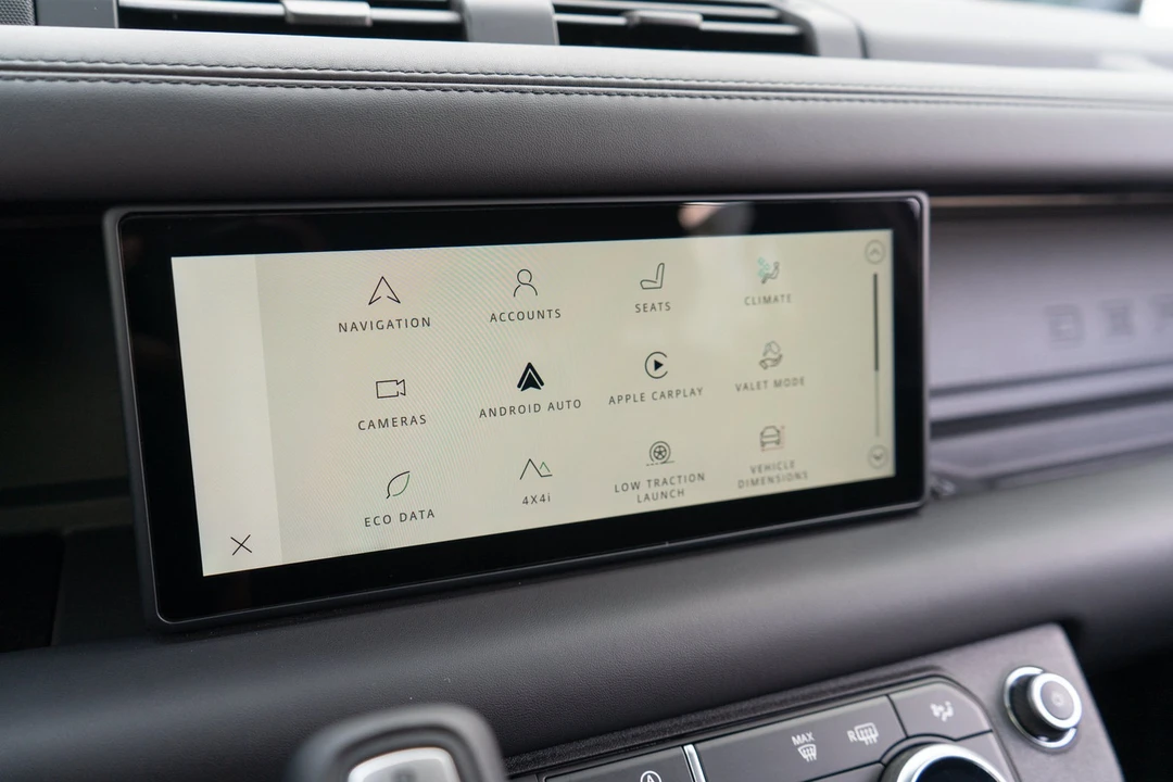 2022 Land Rover Defender L663 - Image 18 of 31