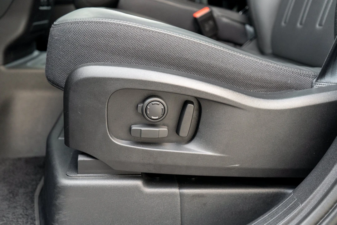 2022 Land Rover Defender L663 - Image 14 of 31