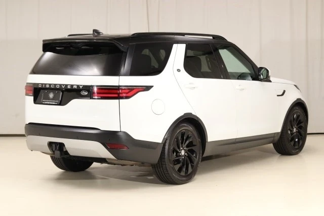 2022 Land Rover Discovery 5th Gen - Image 10 of 21