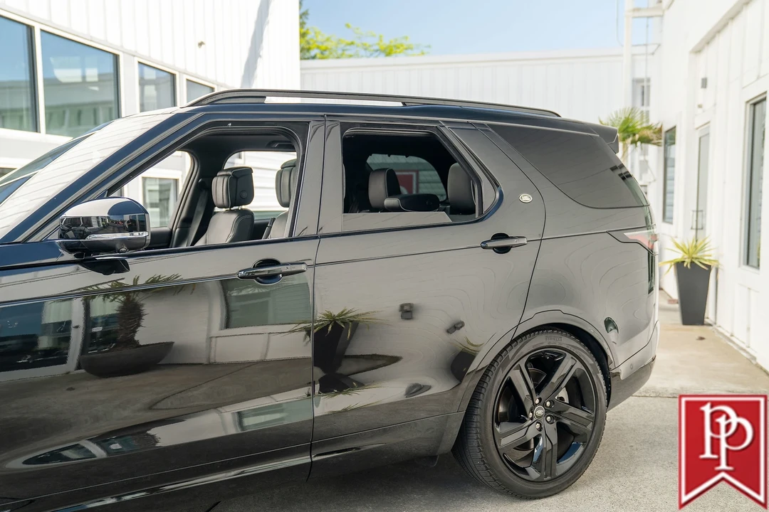 2022 Land Rover Discovery 5th Gen - Image 4 of 21