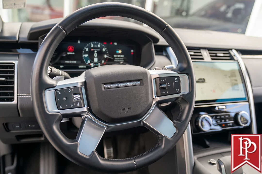 2022 Land Rover Discovery 5th Gen - Image 7 of 21