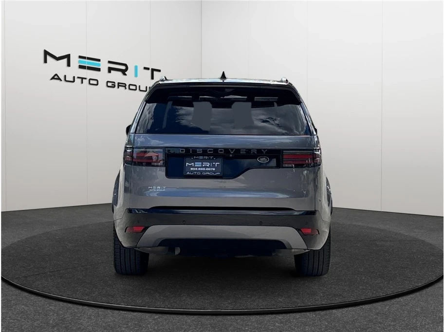 2022 Land Rover Discovery 5th Gen - Image 8 of 21