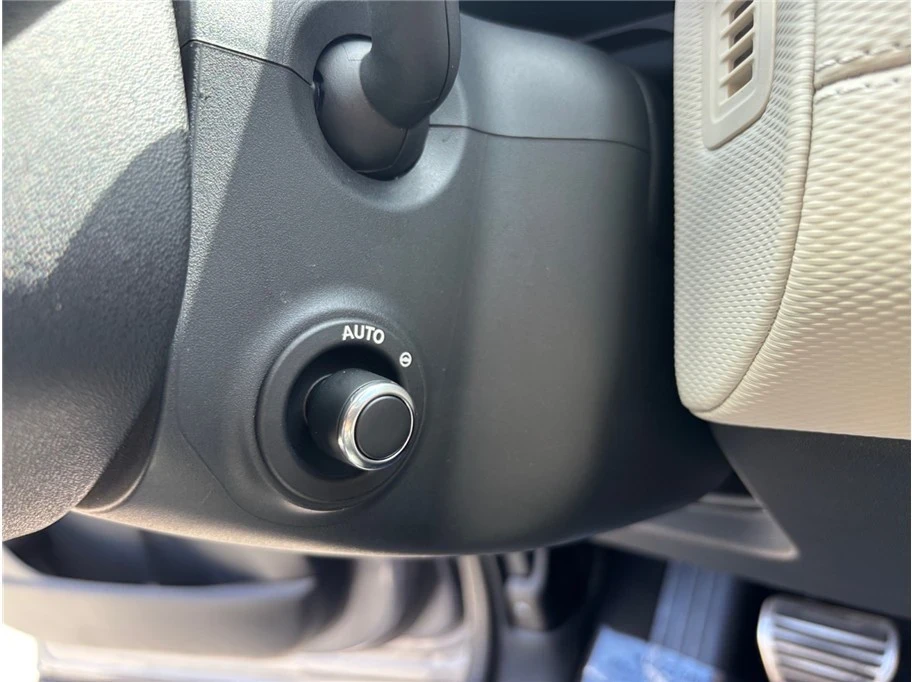 2022 Land Rover Discovery 5th Gen - Image 21 of 21