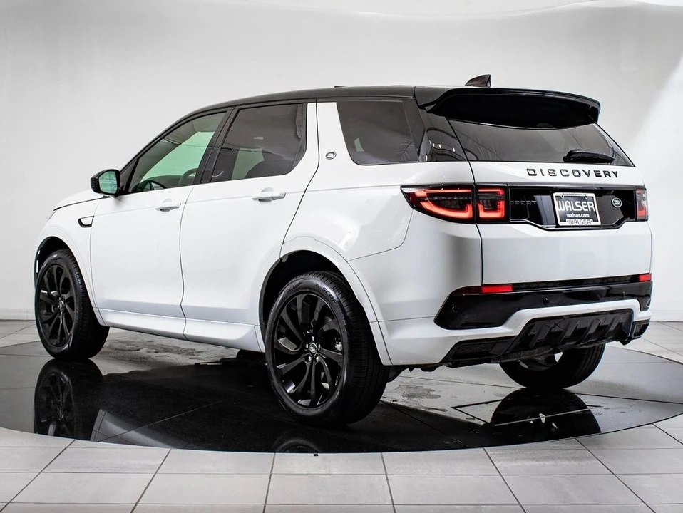 2022 Land Rover Discovery 5th Gen - Image 6 of 21