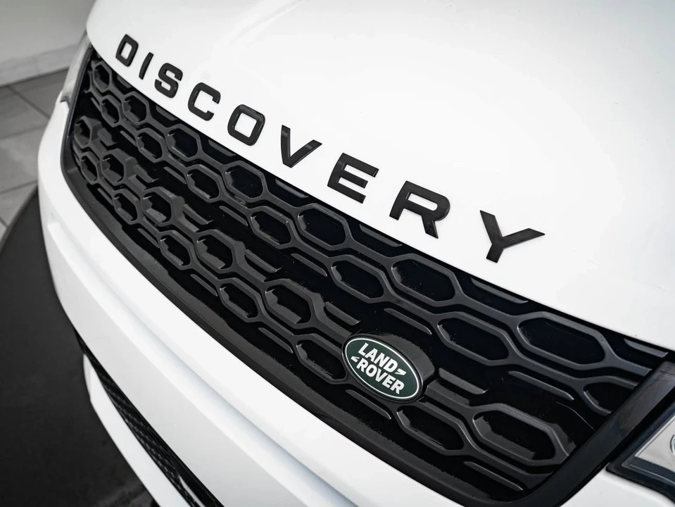 2022 Land Rover Discovery 5th Gen - Image 3 of 21