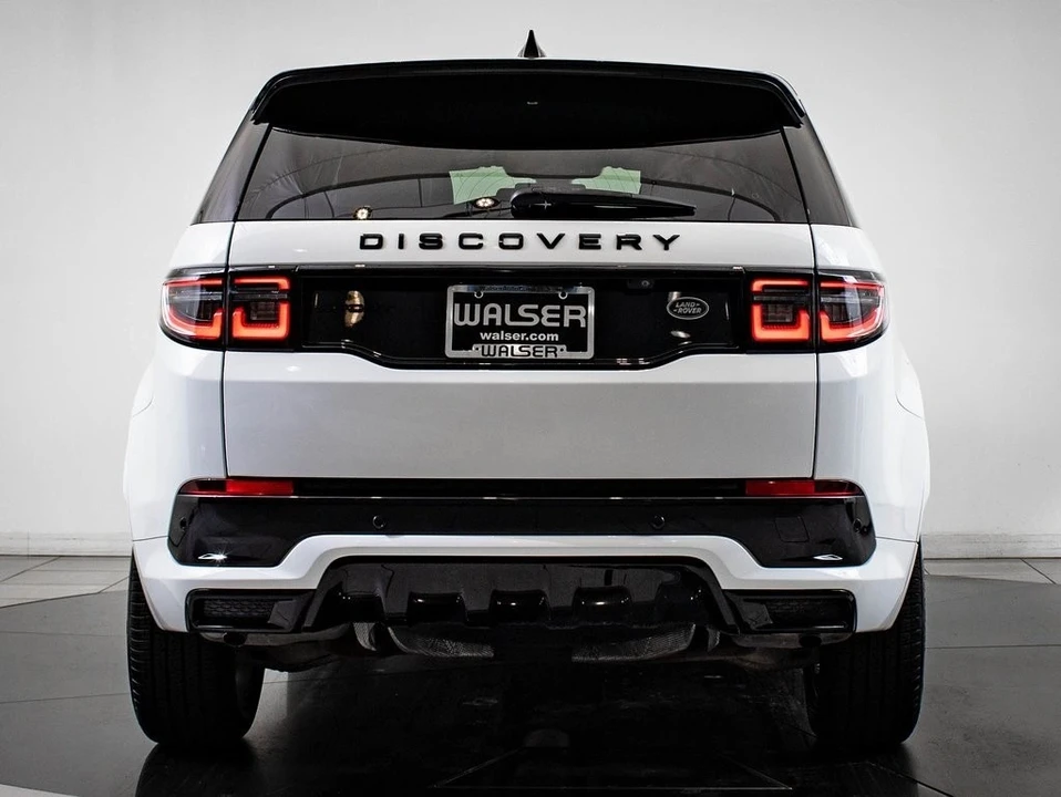 2022 Land Rover Discovery 5th Gen - Image 7 of 21