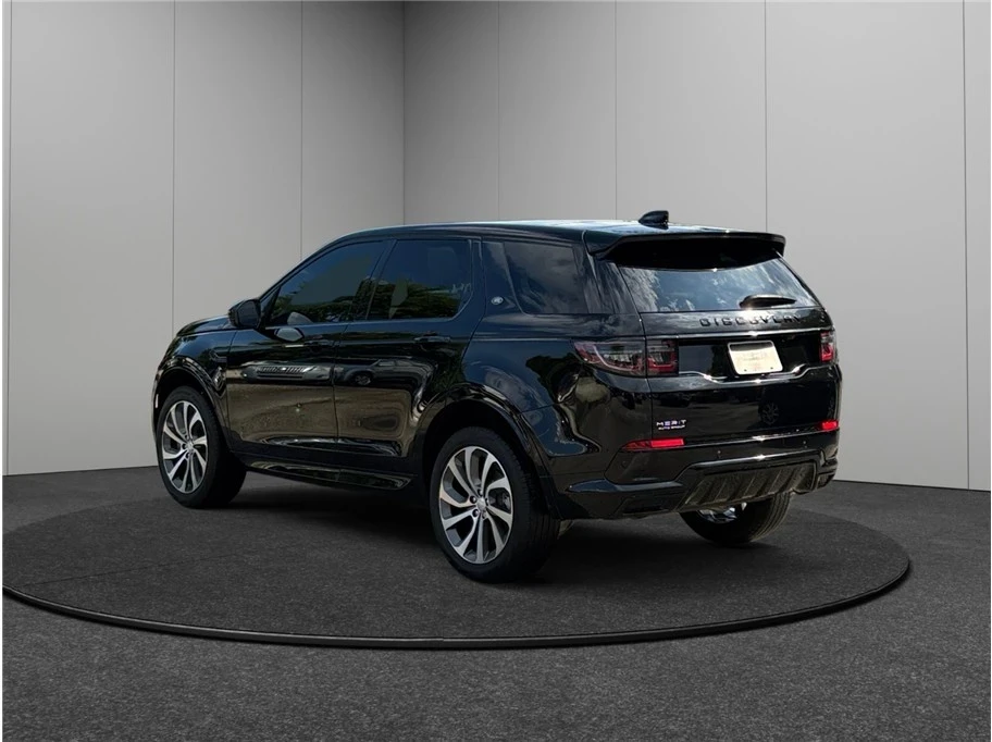 2022 Land Rover Discovery 5th Gen - Image 6 of 21