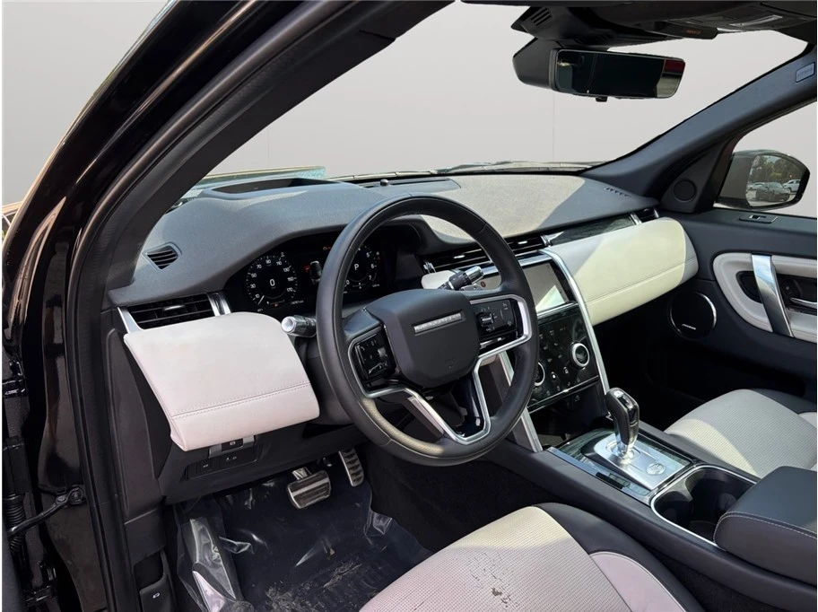 2022 Land Rover Discovery 5th Gen - Image 5 of 21