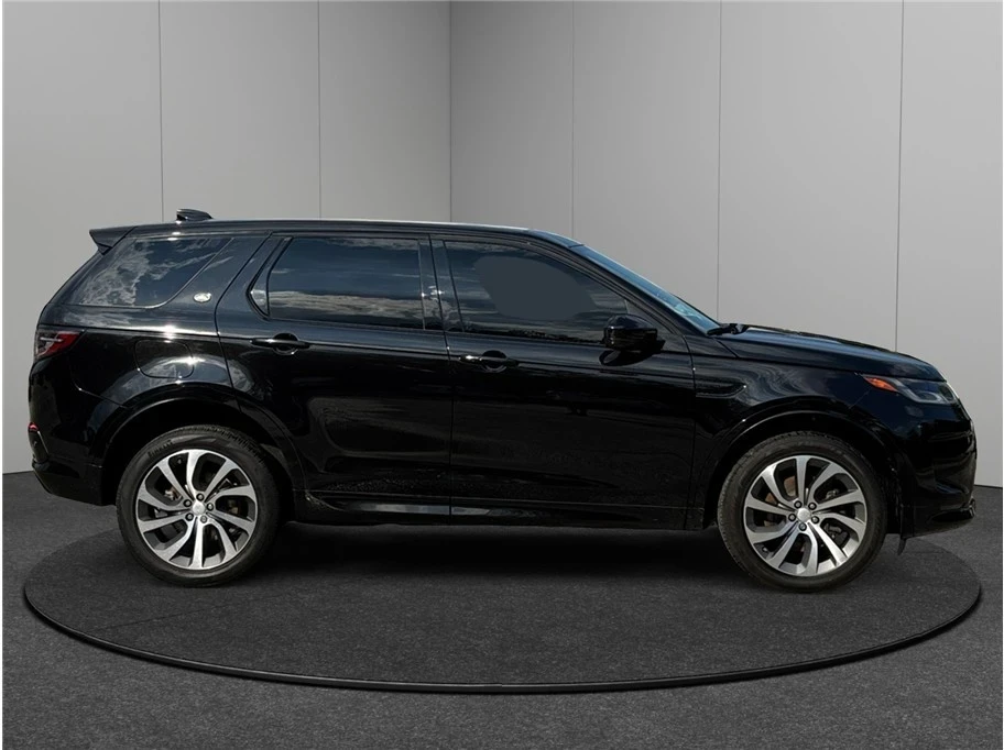 2022 Land Rover Discovery 5th Gen - Image 9 of 21