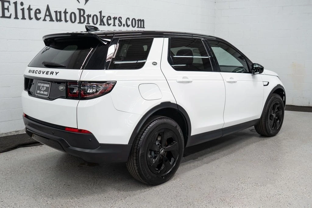 2022 Land Rover Discovery 5th Gen - Image 6 of 12