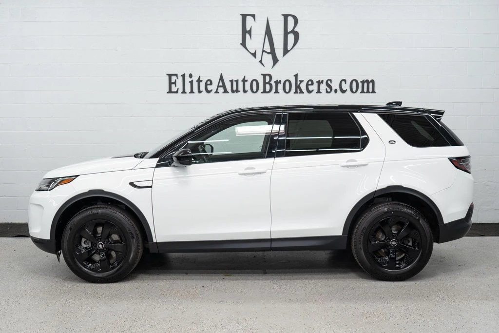 2022 Land Rover Discovery 5th Gen - Image 2 of 12