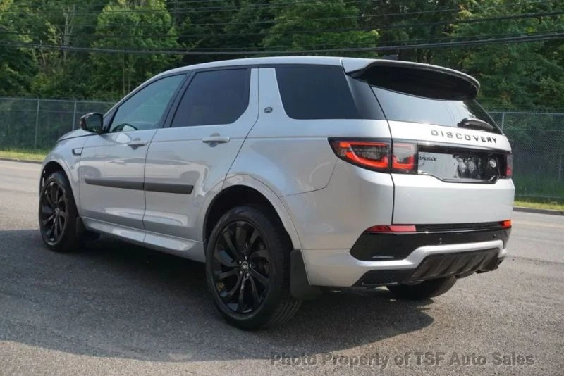 2022 Land Rover Discovery 5th Gen - Image 5 of 12