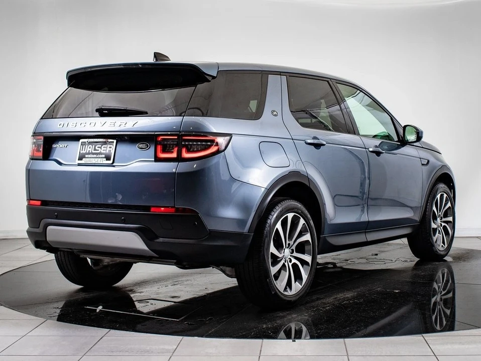 2022 Land Rover Discovery 5th Gen - Image 10 of 21