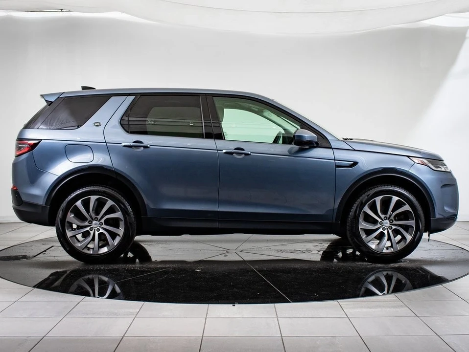 2022 Land Rover Discovery 5th Gen - Image 11 of 21