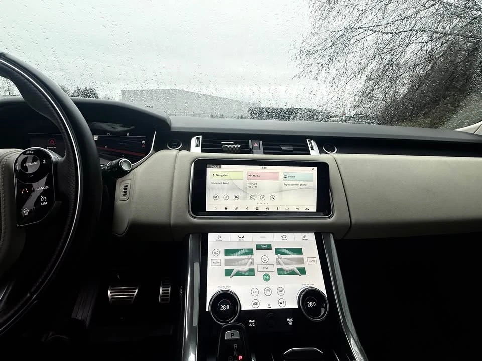 2022 Land Rover Range Rover L460 - Image 12 of 16