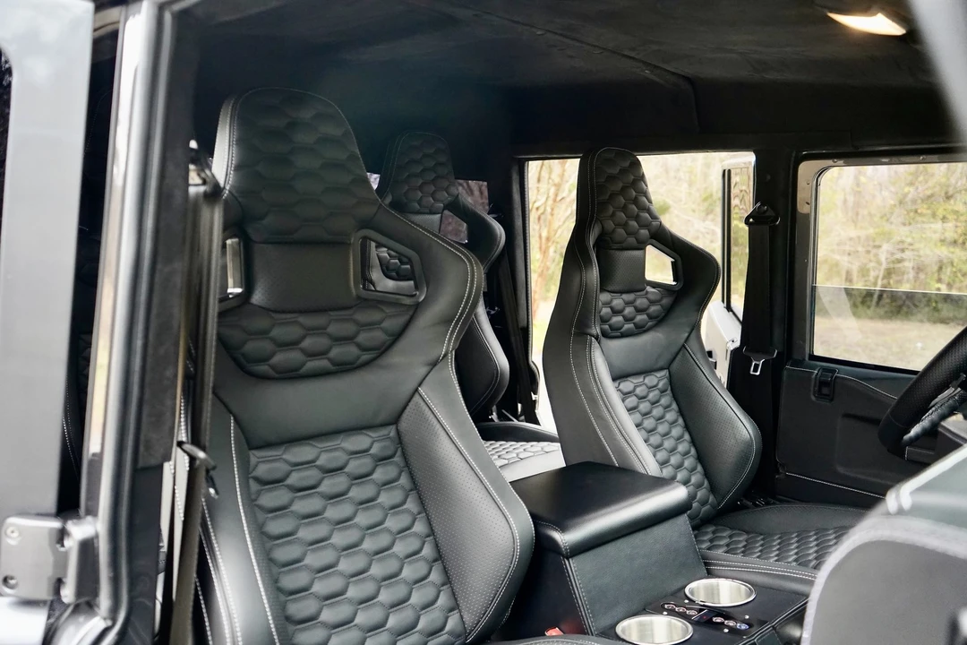 2022 Land Rover Defender L663 - Image 7 of 21