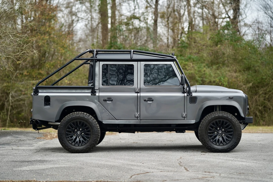 2022 Land Rover Defender L663 - Image 4 of 21
