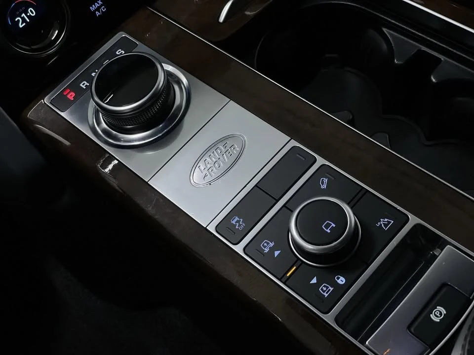 2022 Land Rover Range Rover L460 - Image 15 of 20