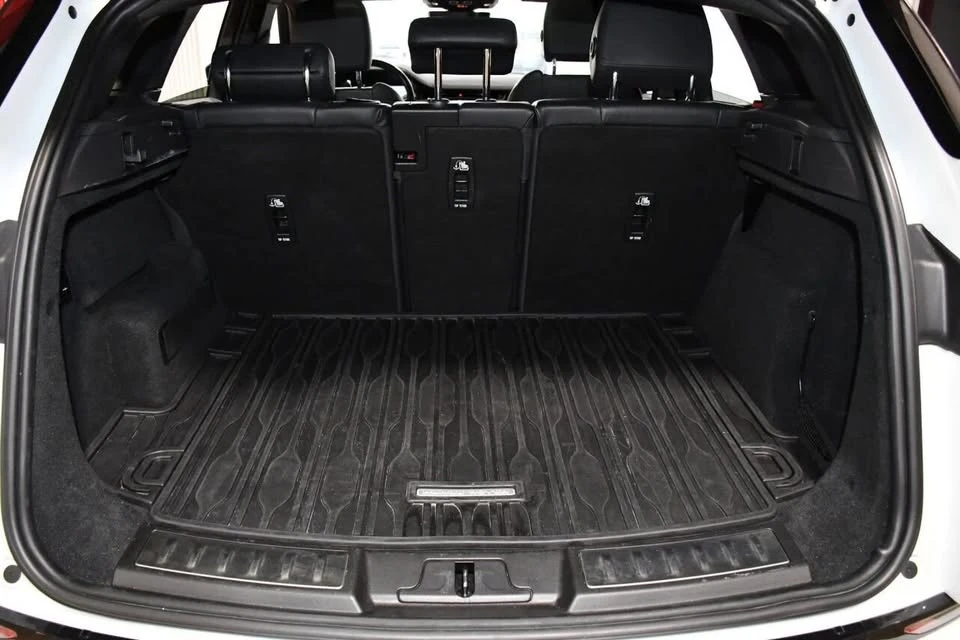 2022 Land Rover Range Rover Evoque 2nd Gen - Image 10 of 16
