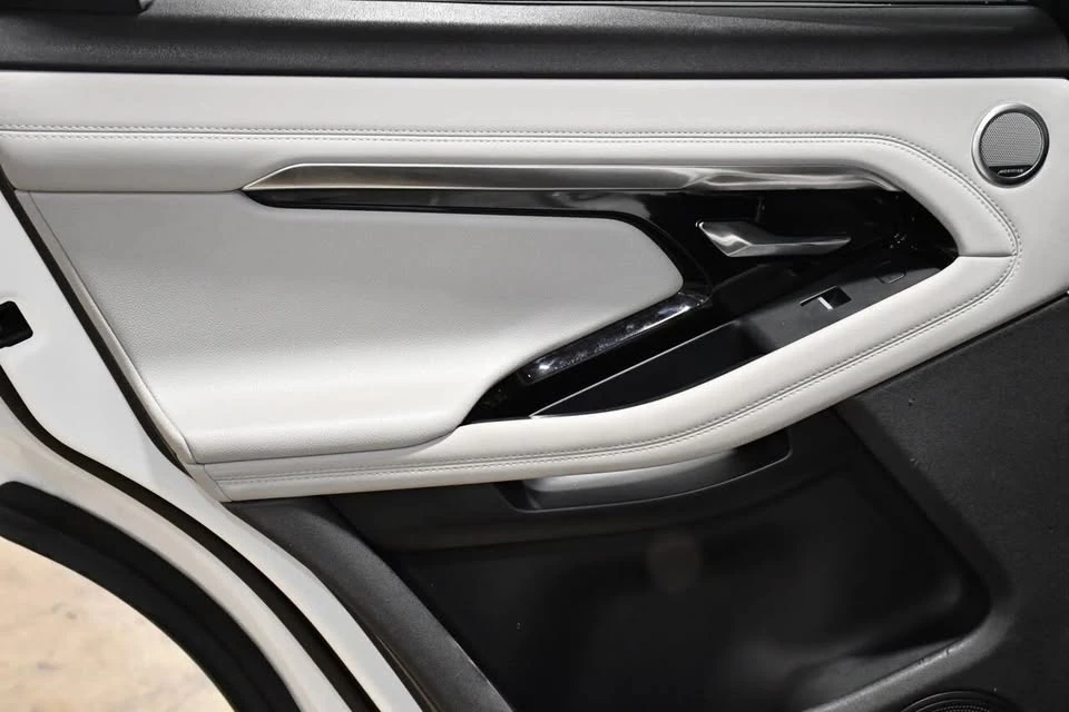 2022 Land Rover Range Rover Evoque 2nd Gen - Image 9 of 16