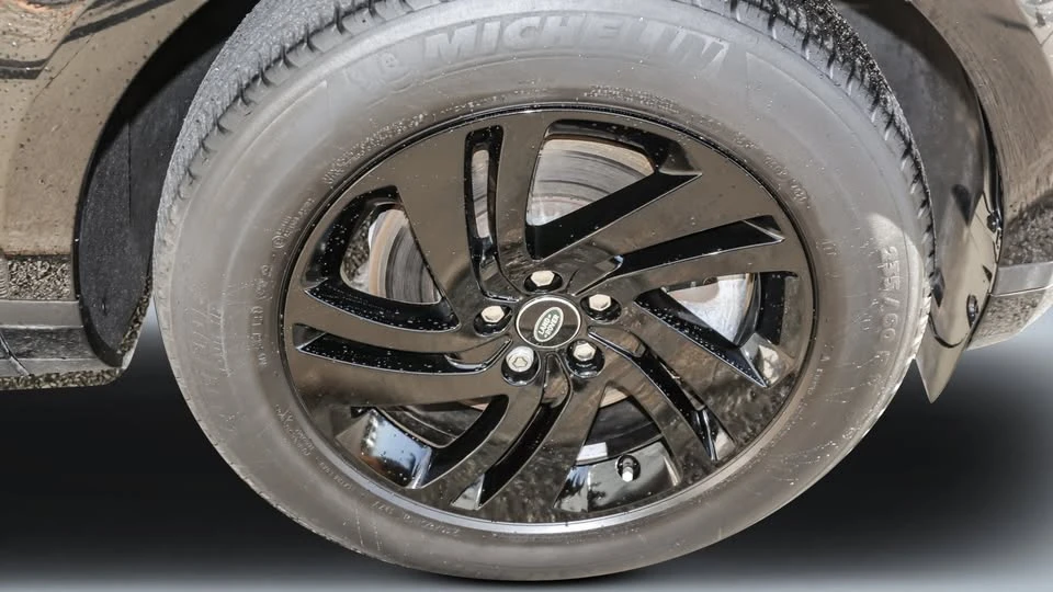 2022 Land Rover Range Rover Evoque 2nd Gen - Image 9 of 16