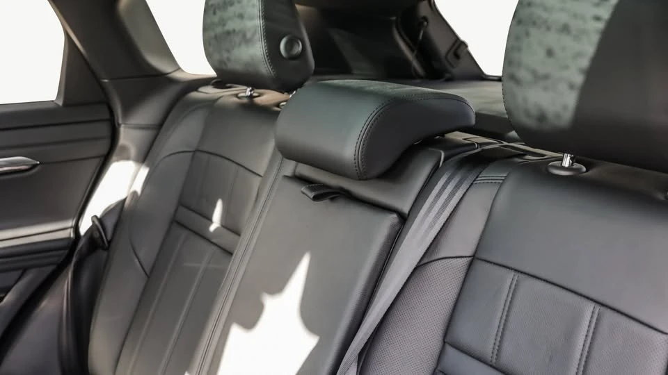 2022 Land Rover Range Rover Evoque 2nd Gen - Image 15 of 16