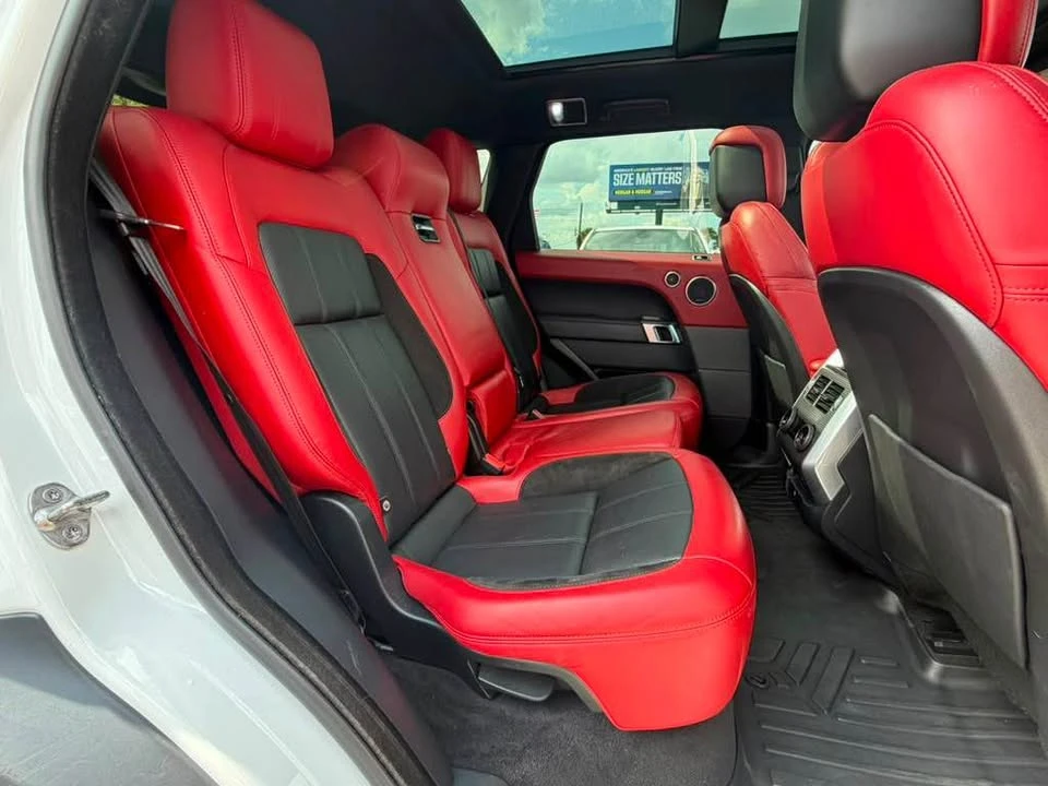 2022 Land Rover Range Rover L460 - Image 18 of 19