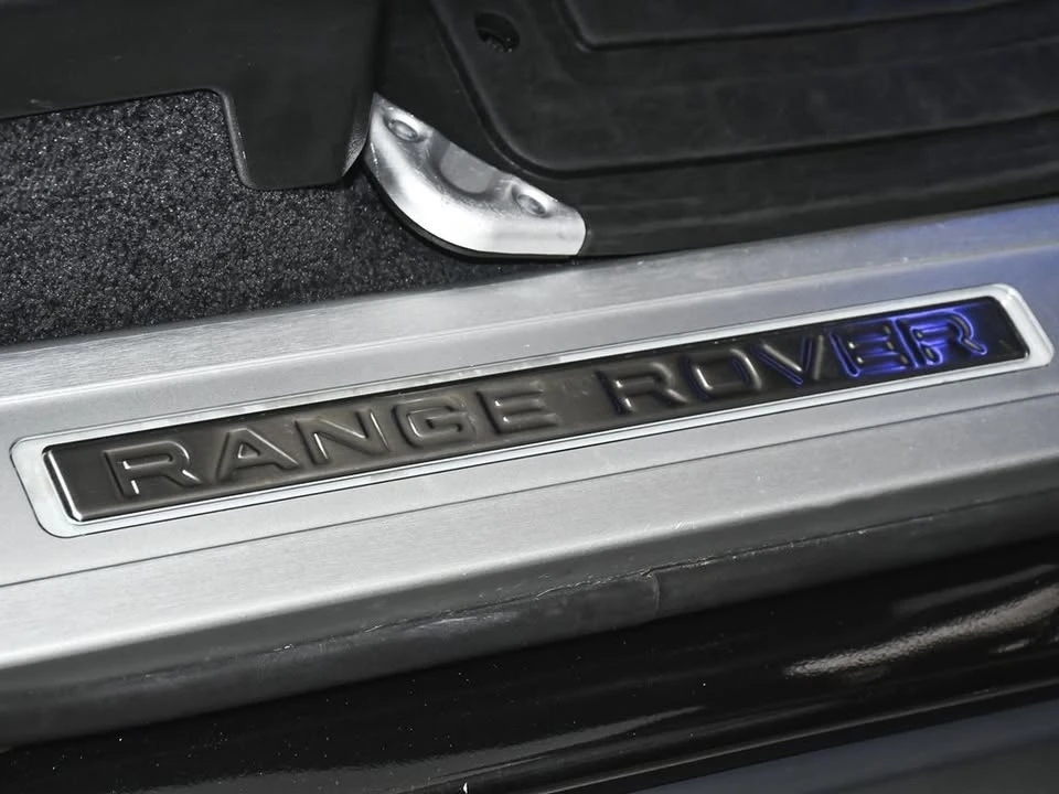 2022 Land Rover Range Rover L460 - Image 17 of 20