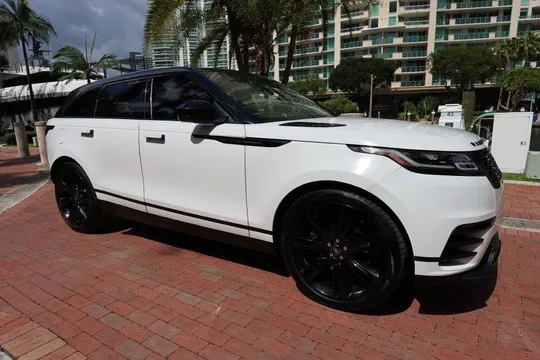 2022 Land Rover Range Rover Velar P250 R-Dynamic S