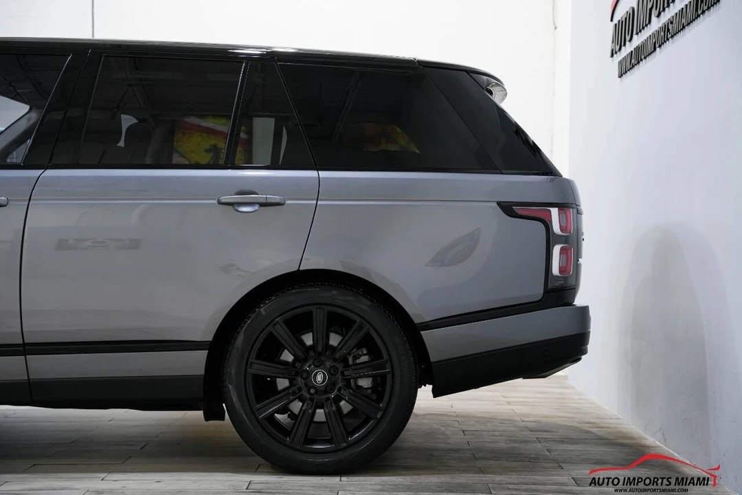 2022 Land Rover Range Rover L460 - Image 15 of 21