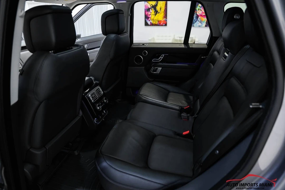 2022 Land Rover Range Rover L460 - Image 9 of 21