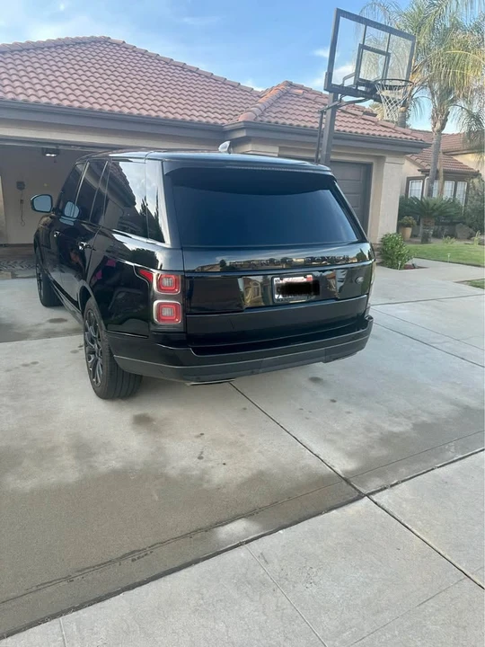 2022 Land Rover Range Rover L460 - Image 3 of 4