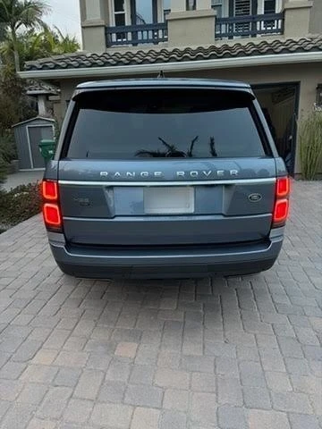 2022 Land Rover Range Rover L460 - Image 3 of 11