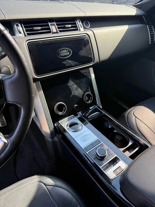2022 Land Rover Range Rover L460 - Image 7 of 10