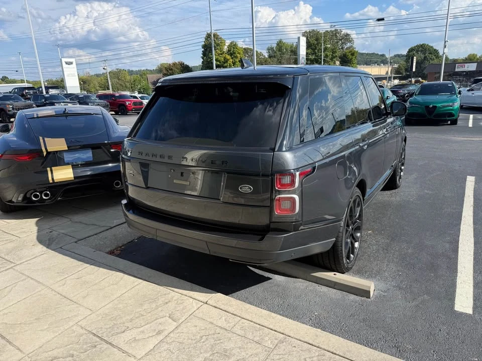 2022 Land Rover Range Rover L460 - Image 3 of 10