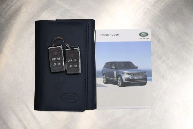 2022 Land Rover Range Rover L460 - Image 5 of 12